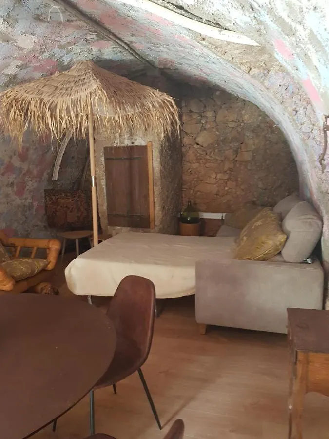 La Cave Au Soleil Du Midi Bed & Breakfast Saint-Blaise   Saint-Blaise (Haute-Savoie)